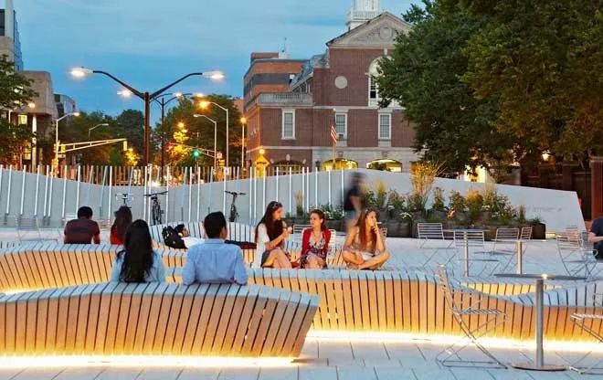 城市公共空间对流浪者的敌意设计丨中国广州-91