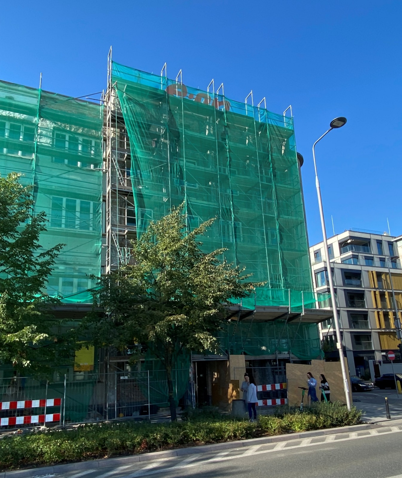 华沙波维什卢发电厂行政大楼外立面翻新丨波兰华沙-40