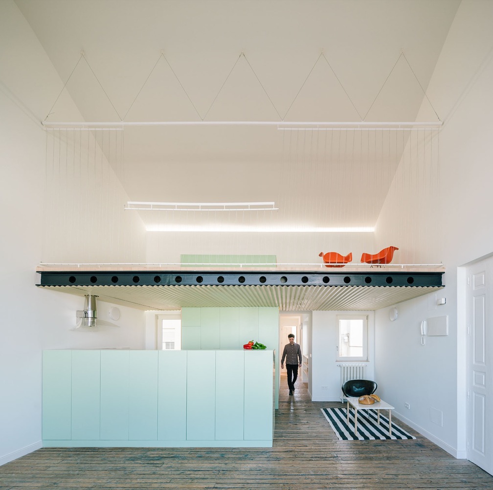 马德里阁楼的奇幻空间-27