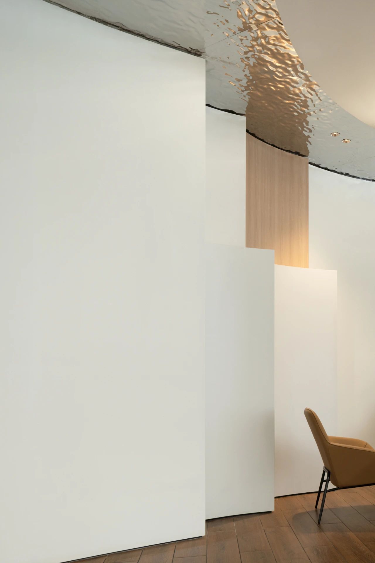 BMW 宝马前海客户体验中心丨中国深圳丨ARCHIHOPE 朱海博建筑设计事务所-40