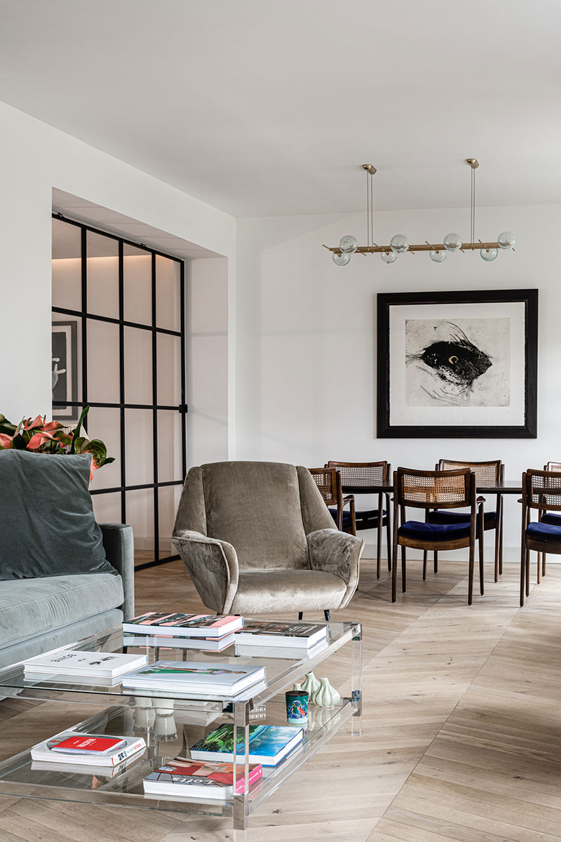 西班牙帕尔马时尚公寓 | 现代空间与艺术收藏的完美融合-9