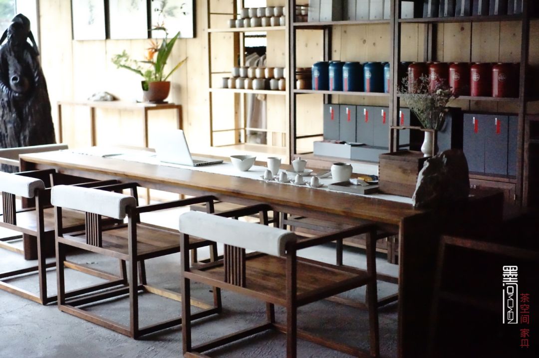 茶空间的家具妙用 | 组织分隔、色调搭配与氛围营造-23