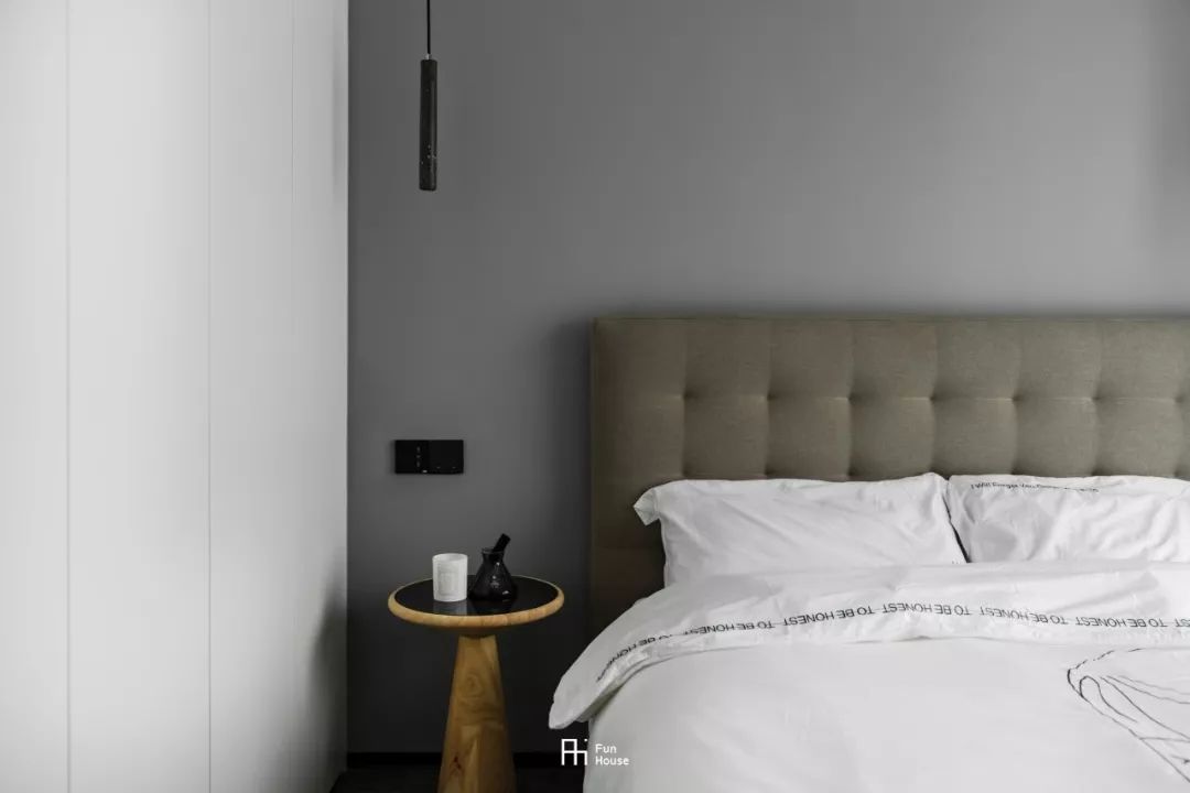 暗色方室 | FunHouse 设计融入宇宙元素-37