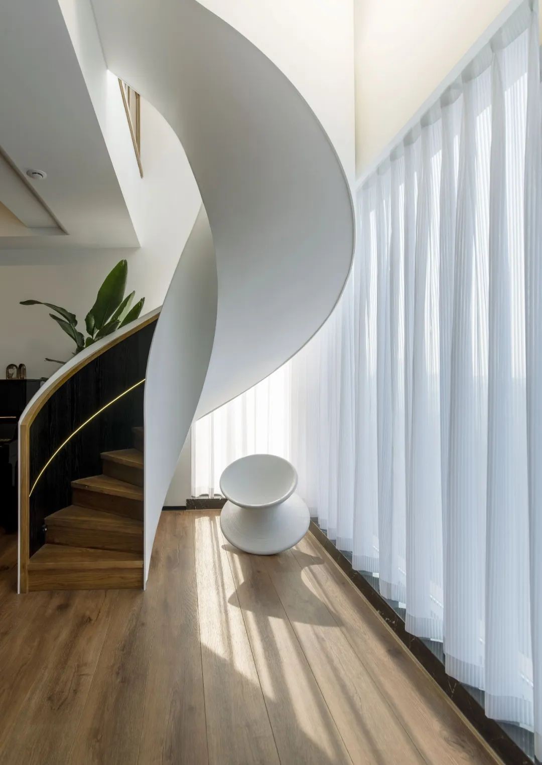 云端鸟瞰山城天际线的家丨中国重庆丨耕好设计-39