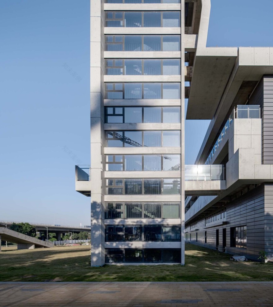 深圳前海消防站丨中国深圳丨深圳大学建筑设计研究院“钟中+钟波涛”工作室-14