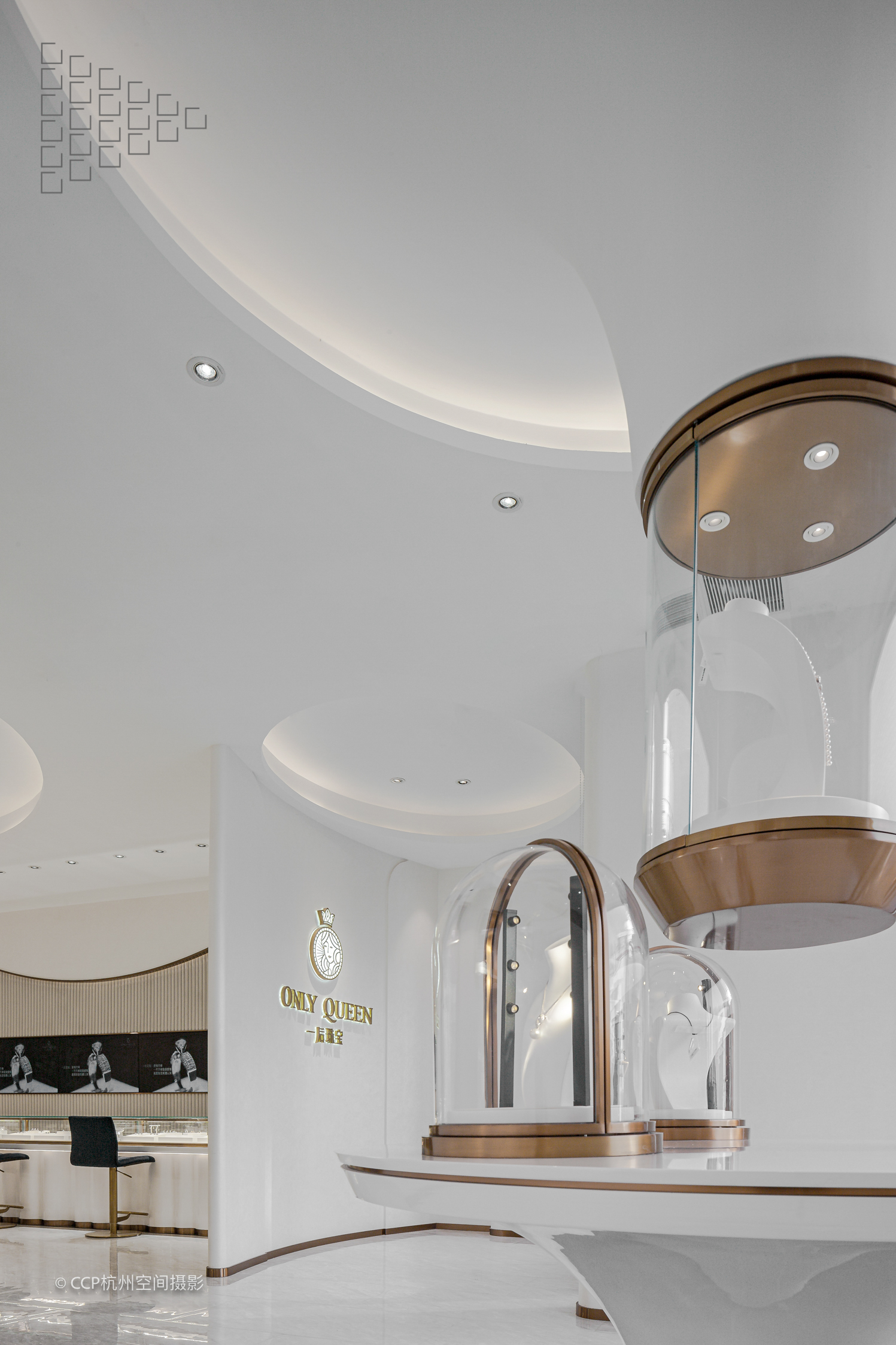 弧线美学｜工装空间珠宝店实景拍摄案例丨中国郑州丨双邑-10
