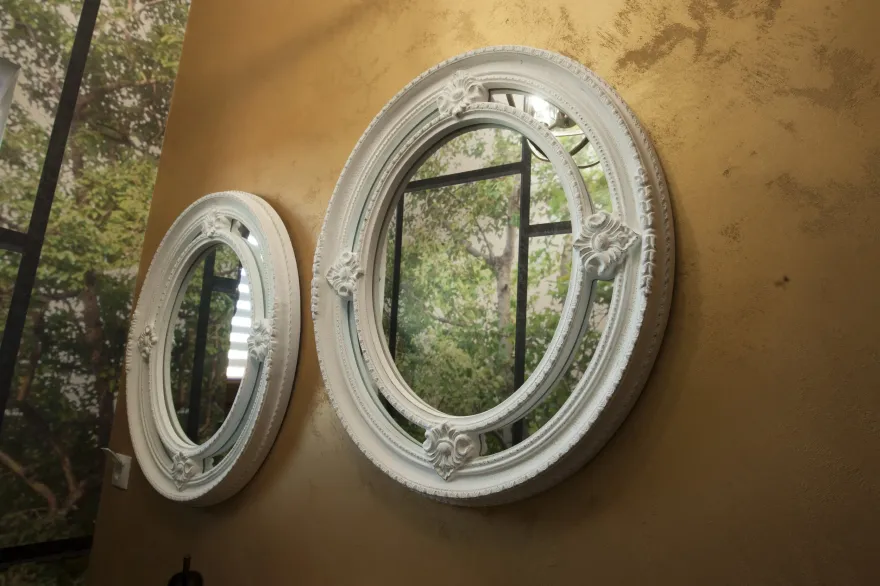 这所房子;这座住宅(注:根据语境不同,这里的house可能有多种具体指向,这所房子这座住宅都比较常见,更精准的含义需结合前后来确定,但此处按要求提供单一翻译仅举例这所房子 )
在一般语境下,常见翻译为 这所房子 -13