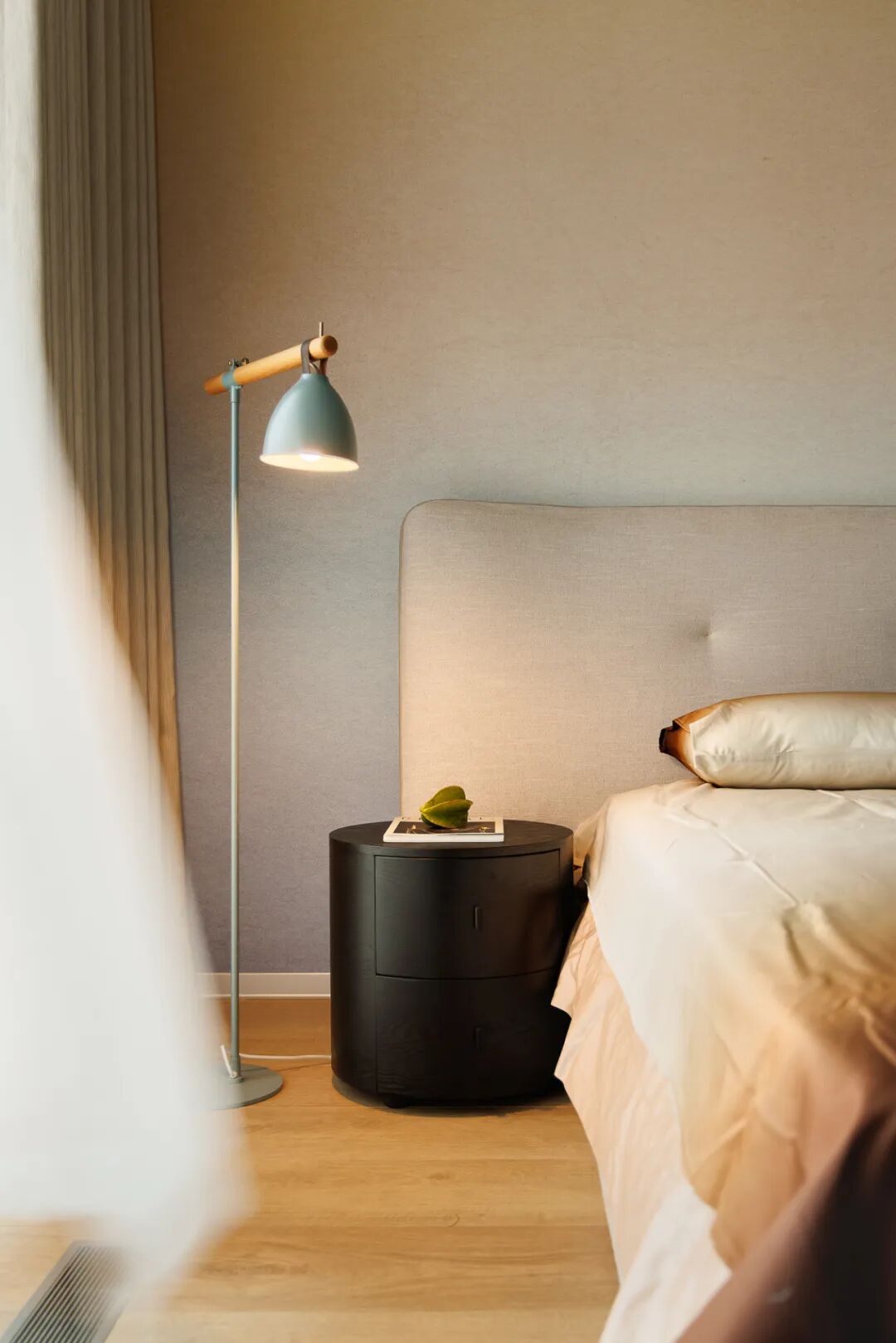 祎间设计|203㎡中鹰黑森林|时光褶皱里的功能美学-41