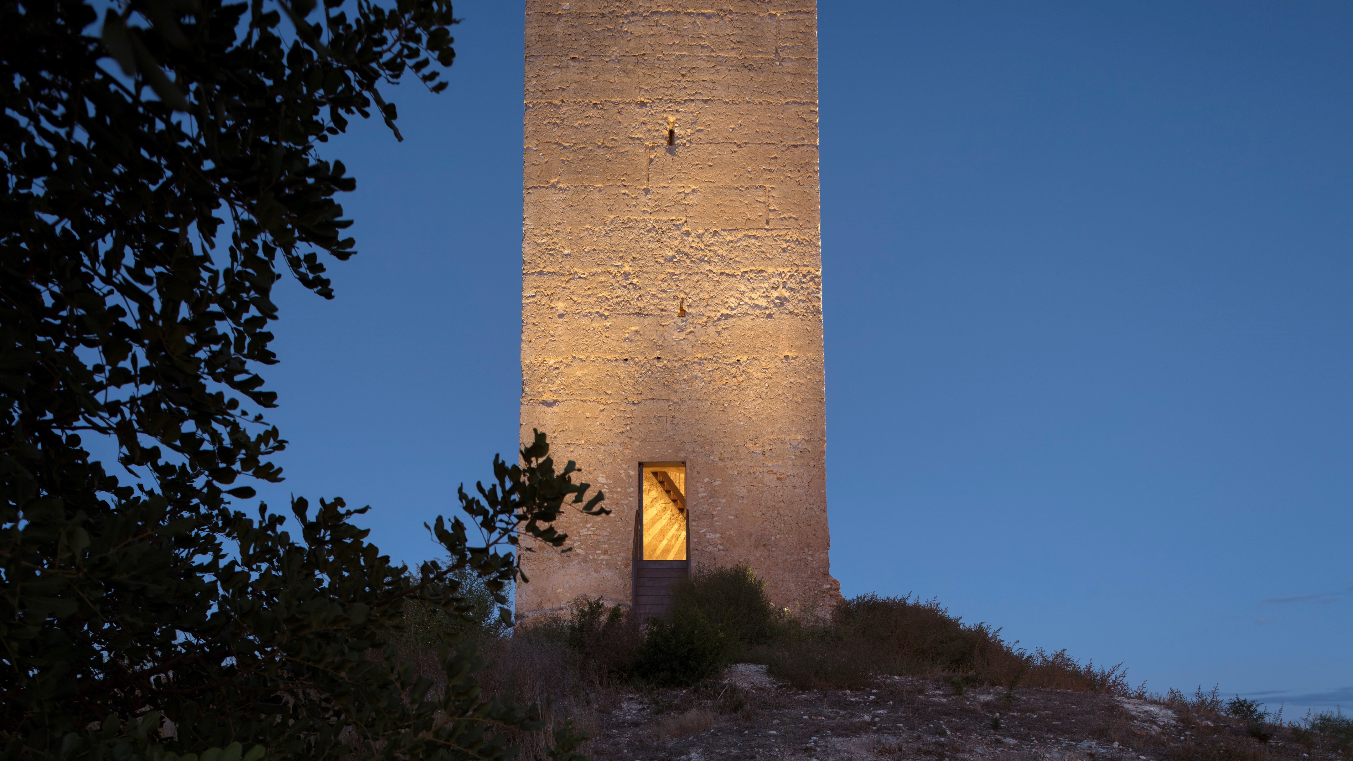 西班牙埃斯皮奥卡塔楼建筑改造-34