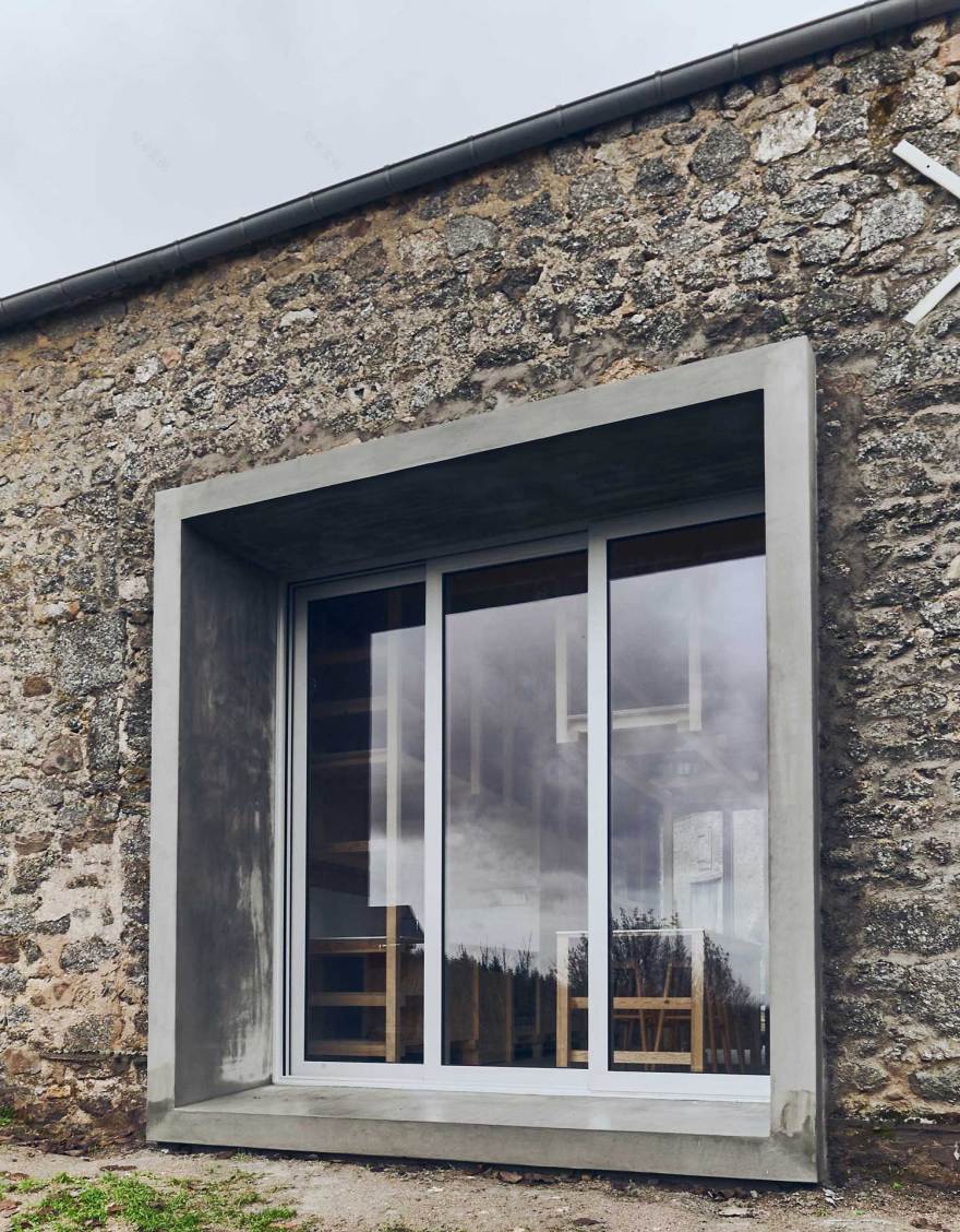 法国古老谷仓变身为现代乡村别墅-13