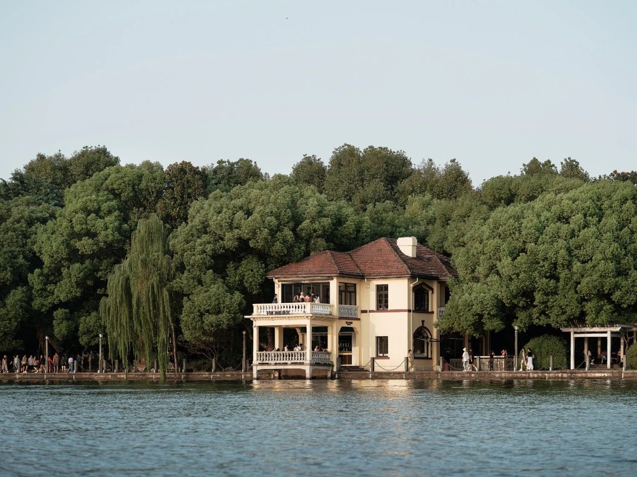 FROMHER 西湖咖啡厅丨中国杭州丨F.O.G.建筑事务所-10