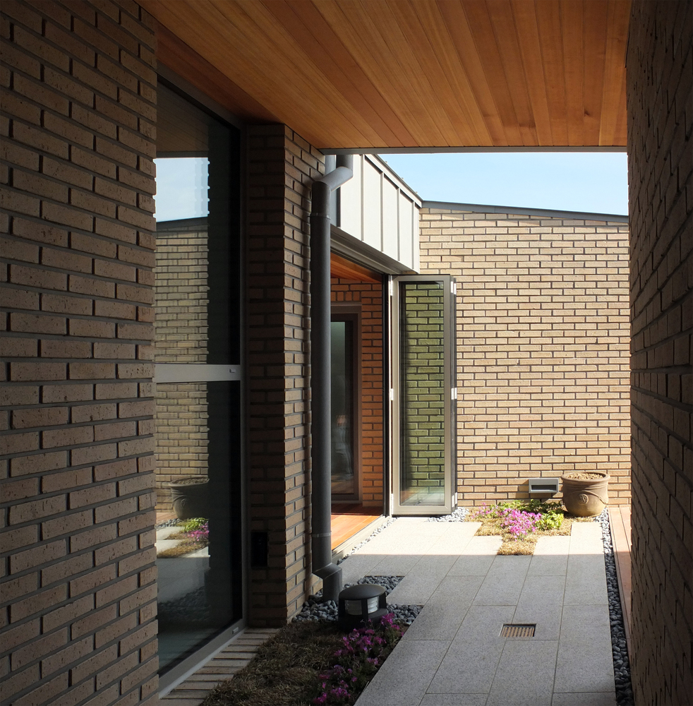 首尔斜坡上的绿意家园-40