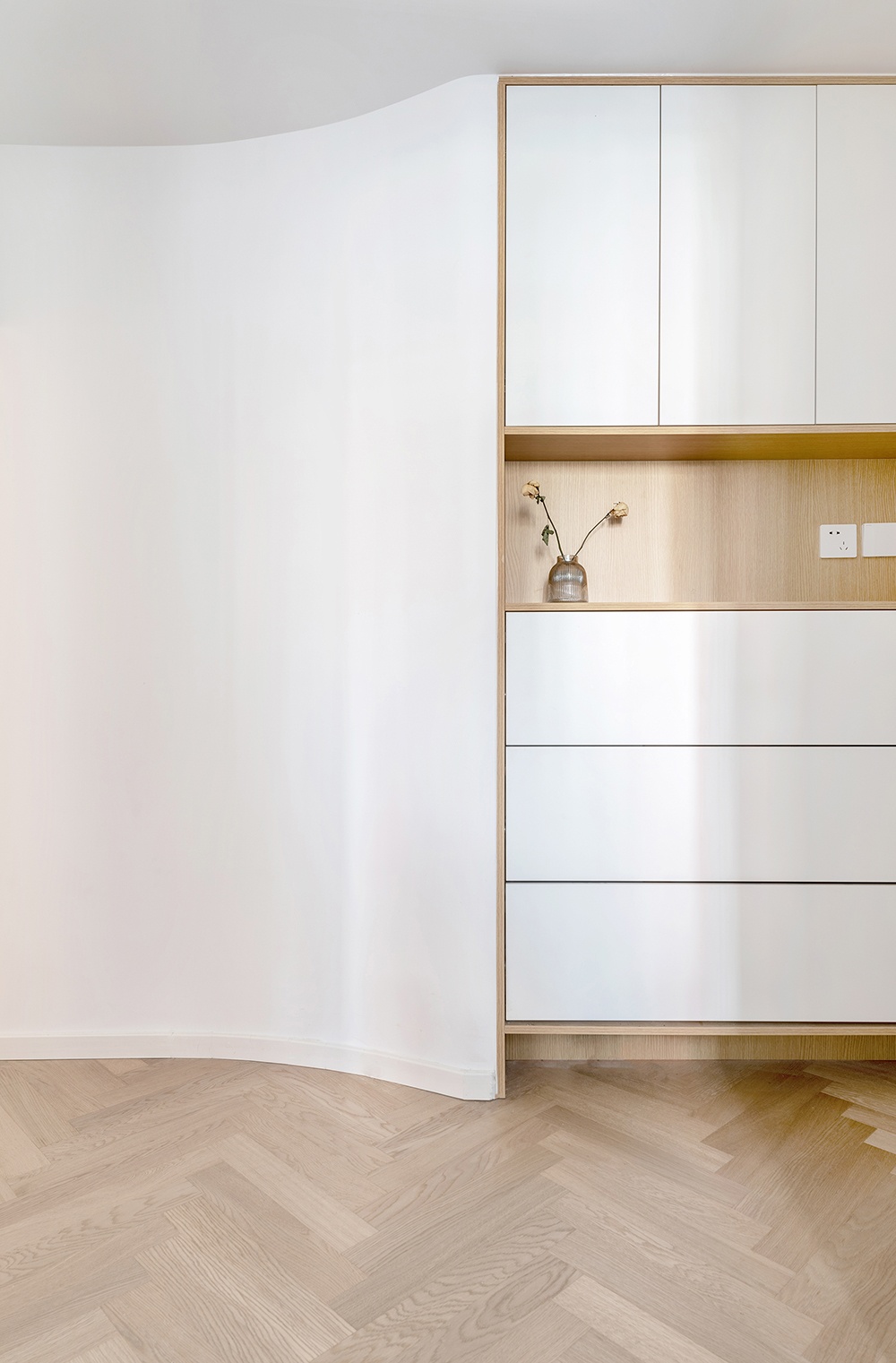 【久栖设计】利用曲线+原木，38㎡小户型爆改两居还能这么有乐趣。-12