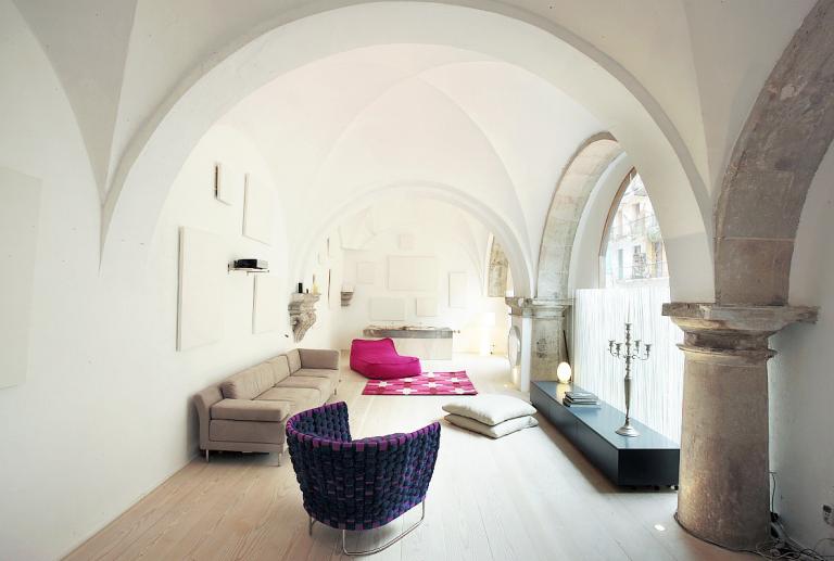 Interiorismo con historia en el Barrio Gótico | vilablanch. Estudio de arquitectura interior situado en Barcelona. Proyectos de restauración, llave en mano y para promotoras-25