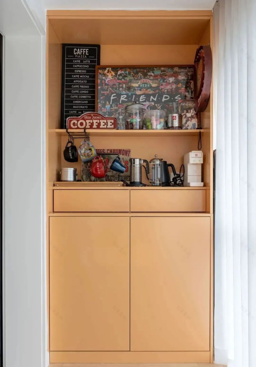 150㎡住宅,克莱因蓝、勃艮第红的融入,让空间更活泼、明艳!-69