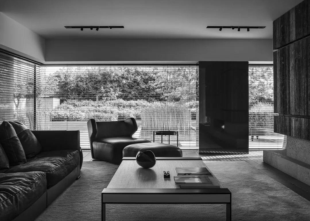 顶层公寓女子丨Glenn Sestig-42