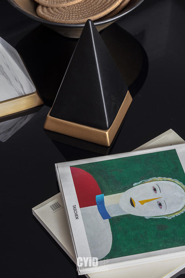 女设计师打造复古画卷,揭示现代生活美学-16