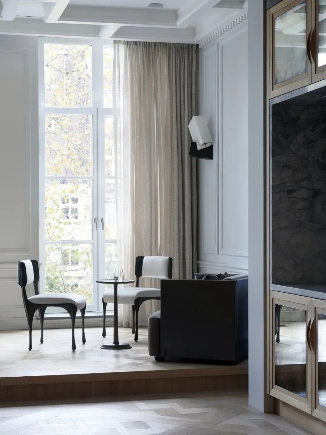 古典与现代的完美碰撞 · 1200 平方米五层别墅设计丨壹间设计-13