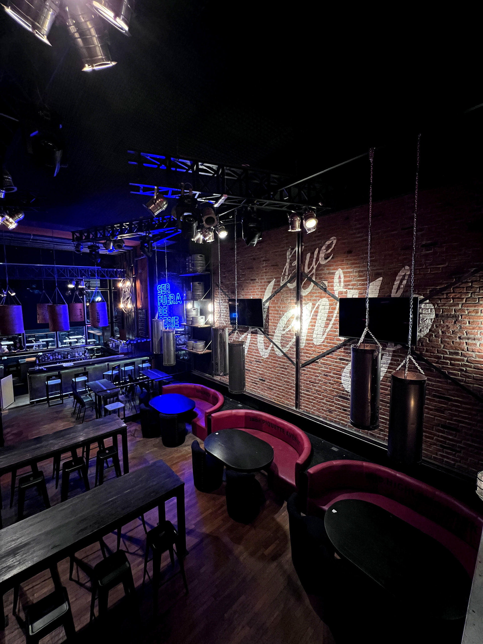 BYE HENRY 酒吧室内设计丨estilosgraficos-6