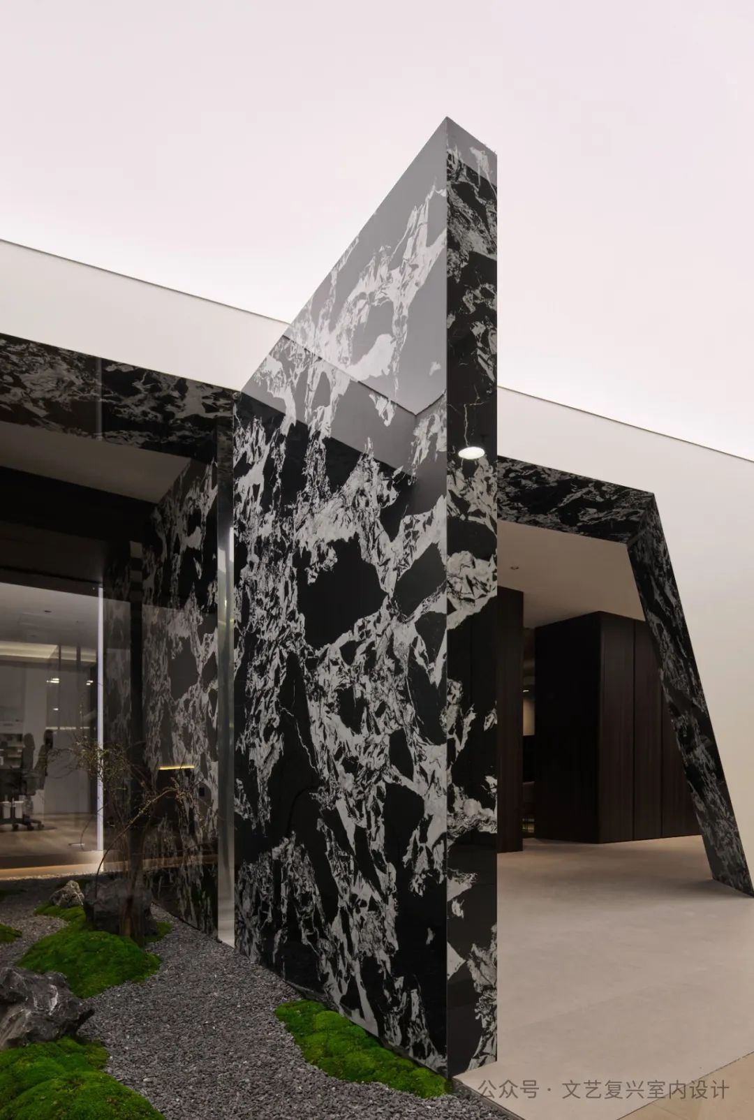 井齐整木展厅丨文艺复兴室内设计-0