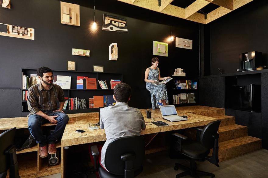 巴西 Maringá的透明办公室设计-5