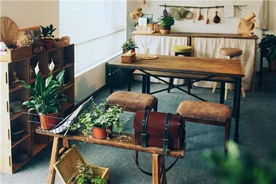 Color Case/90后帅小伙儿仅花3千爆改出租屋后-17