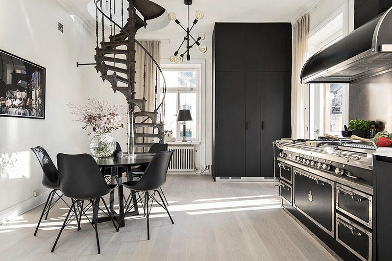 瑞典黑白双层公寓设计-4