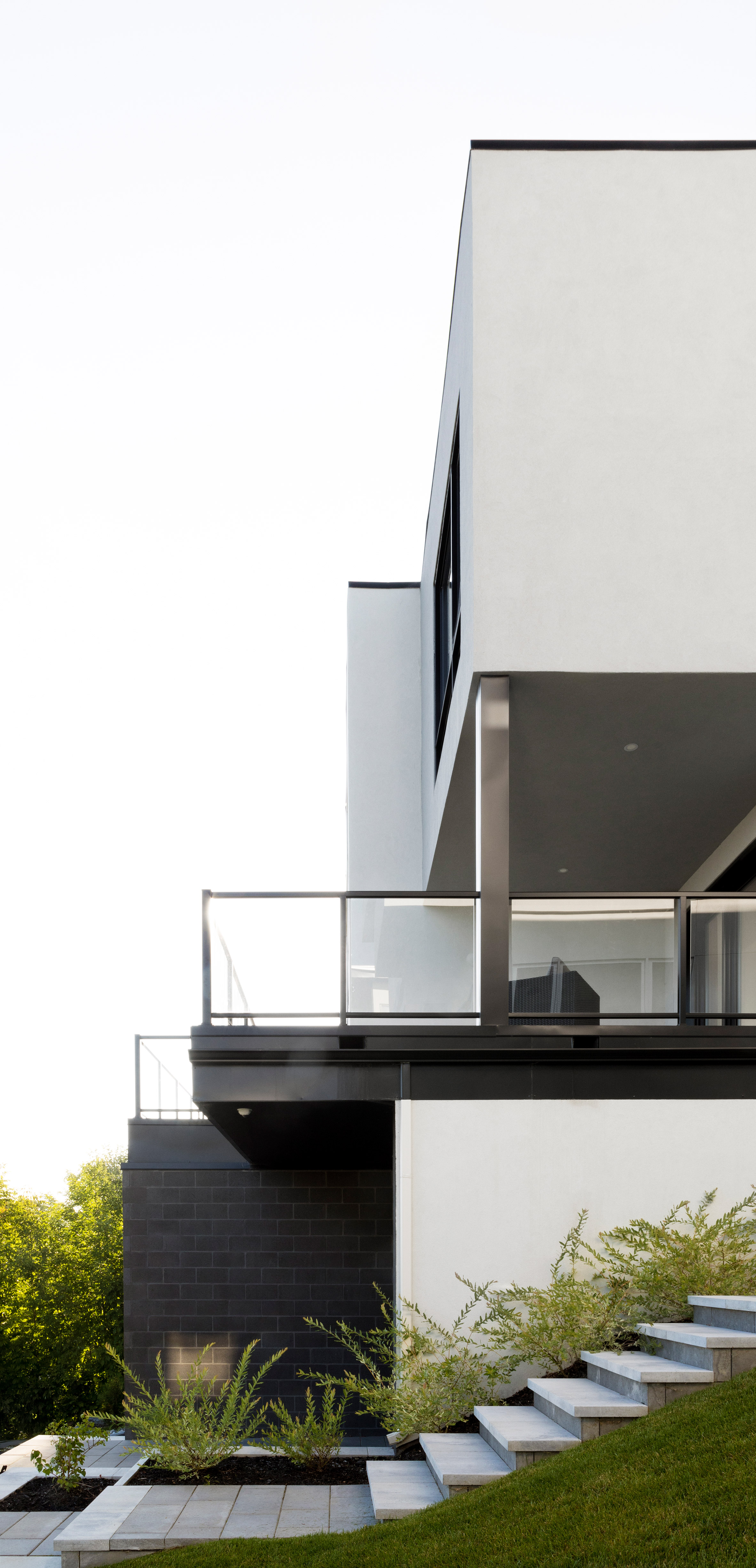 Quebec residence for ice hockey player includes indoor practice rink-9