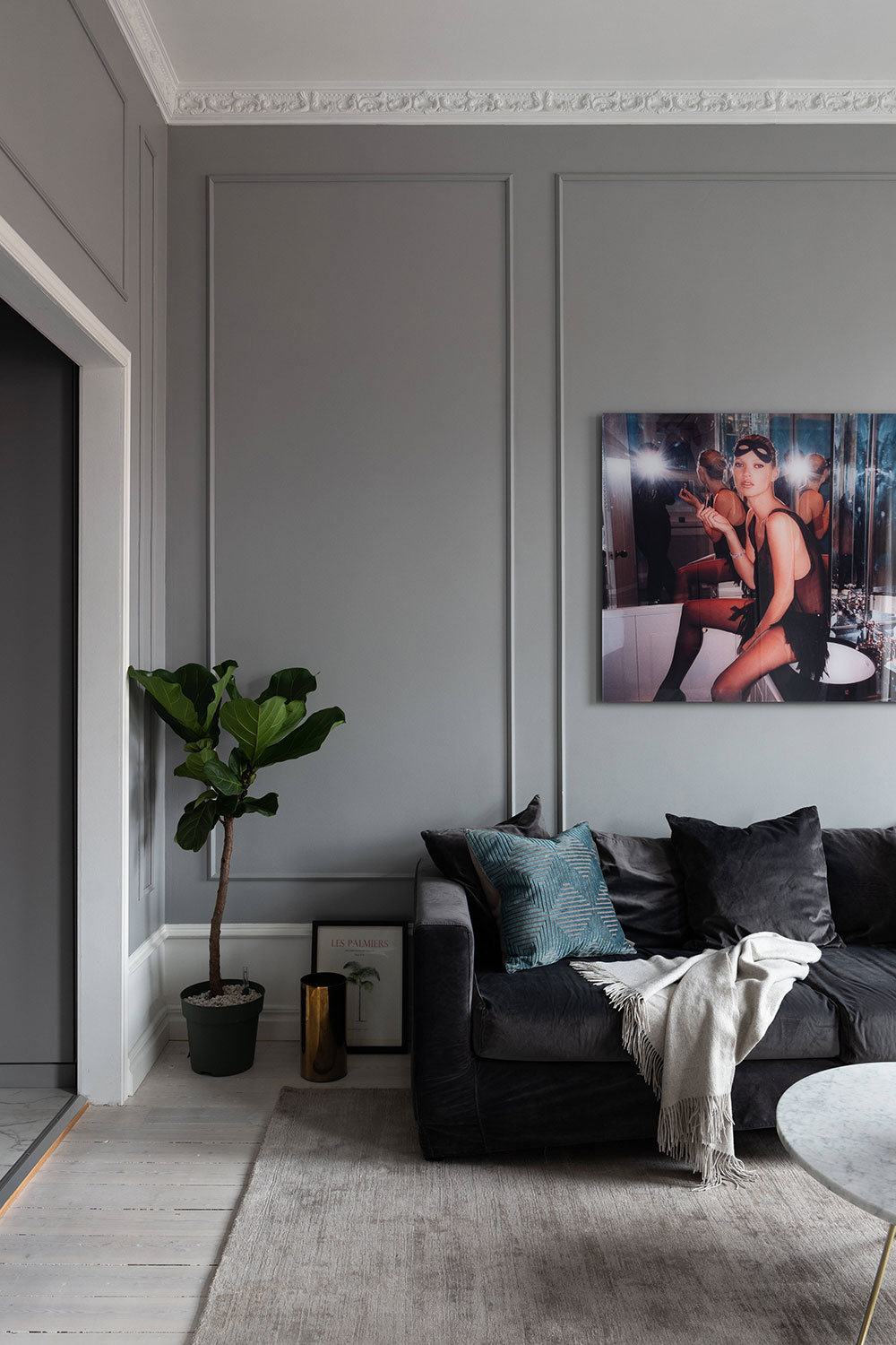 瑞典 37㎡小公寓的时尚黑色魅力-5