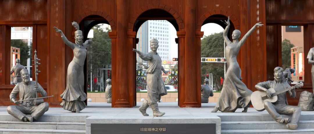 “哈密精神”万岁！央美雕塑系情景式公共艺术作品为人民塑像-18