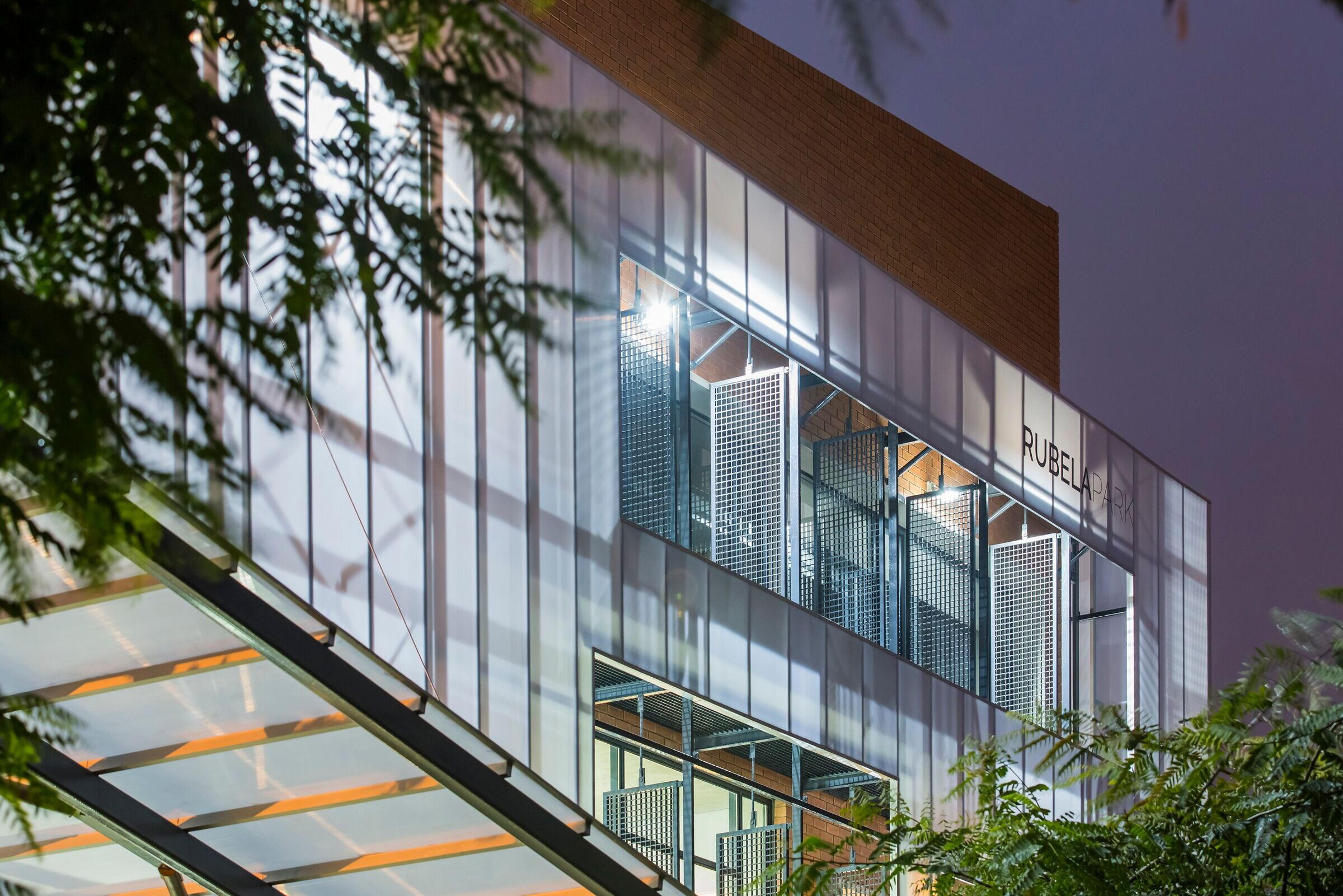 南非 Rubela Park Offices | 工业风绿建筑的典范-46