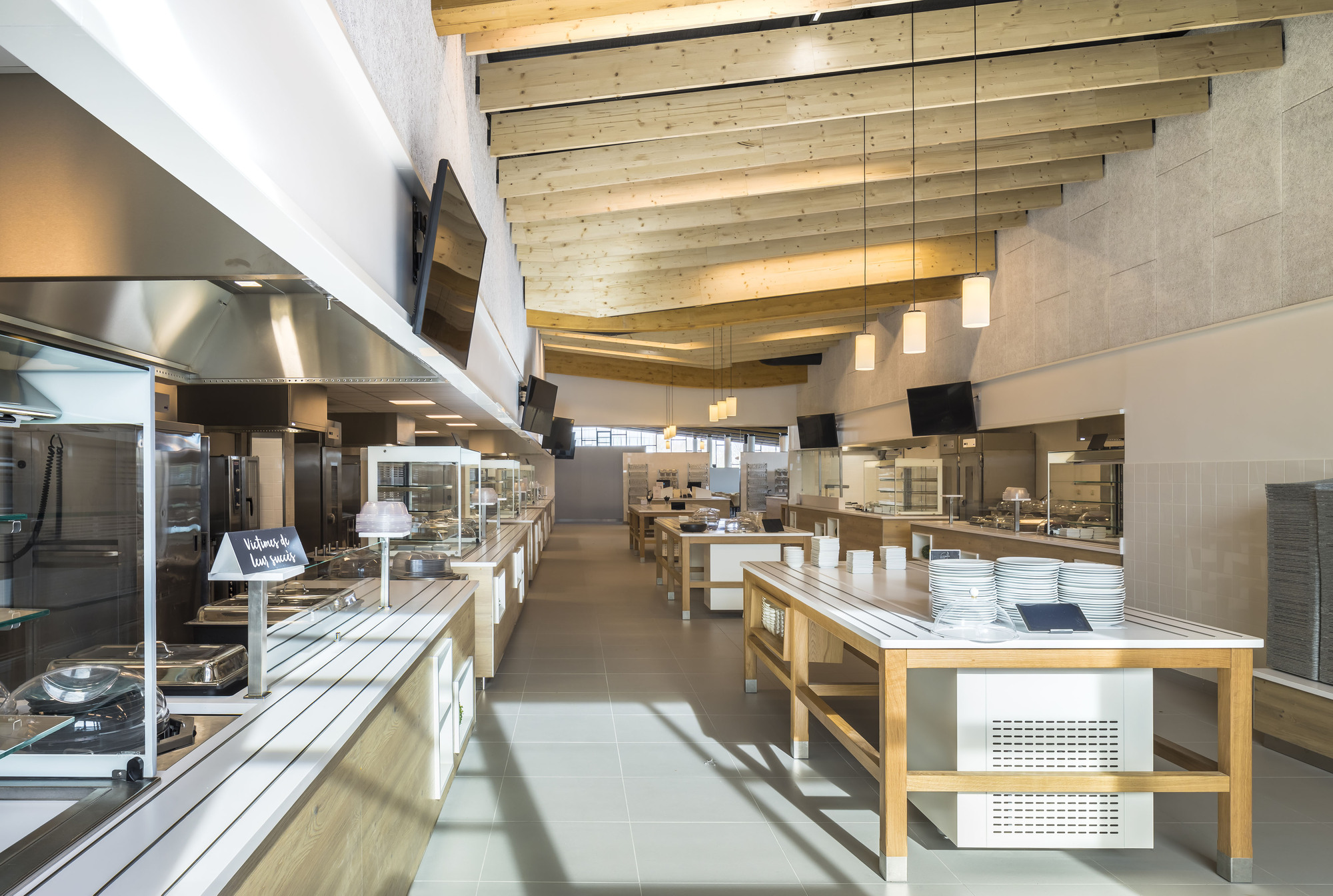 Parfums Christian Dior Company Restaurant  / Palissad Architectures-29