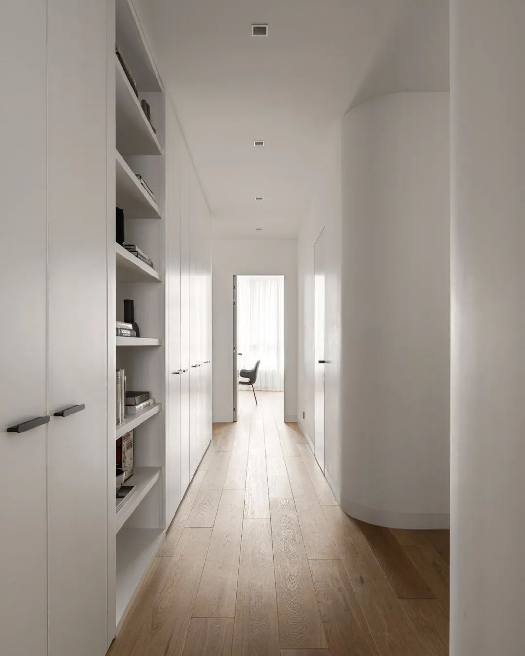 莫斯科自然原木色温馨设计师之家丨俄罗斯莫斯科丨Abarchitects-22