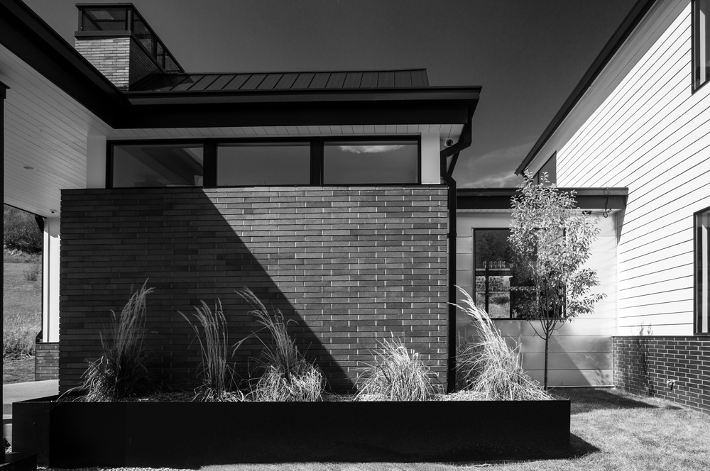 现代白色谷仓家居——公园城松树湾的私人住宅-8