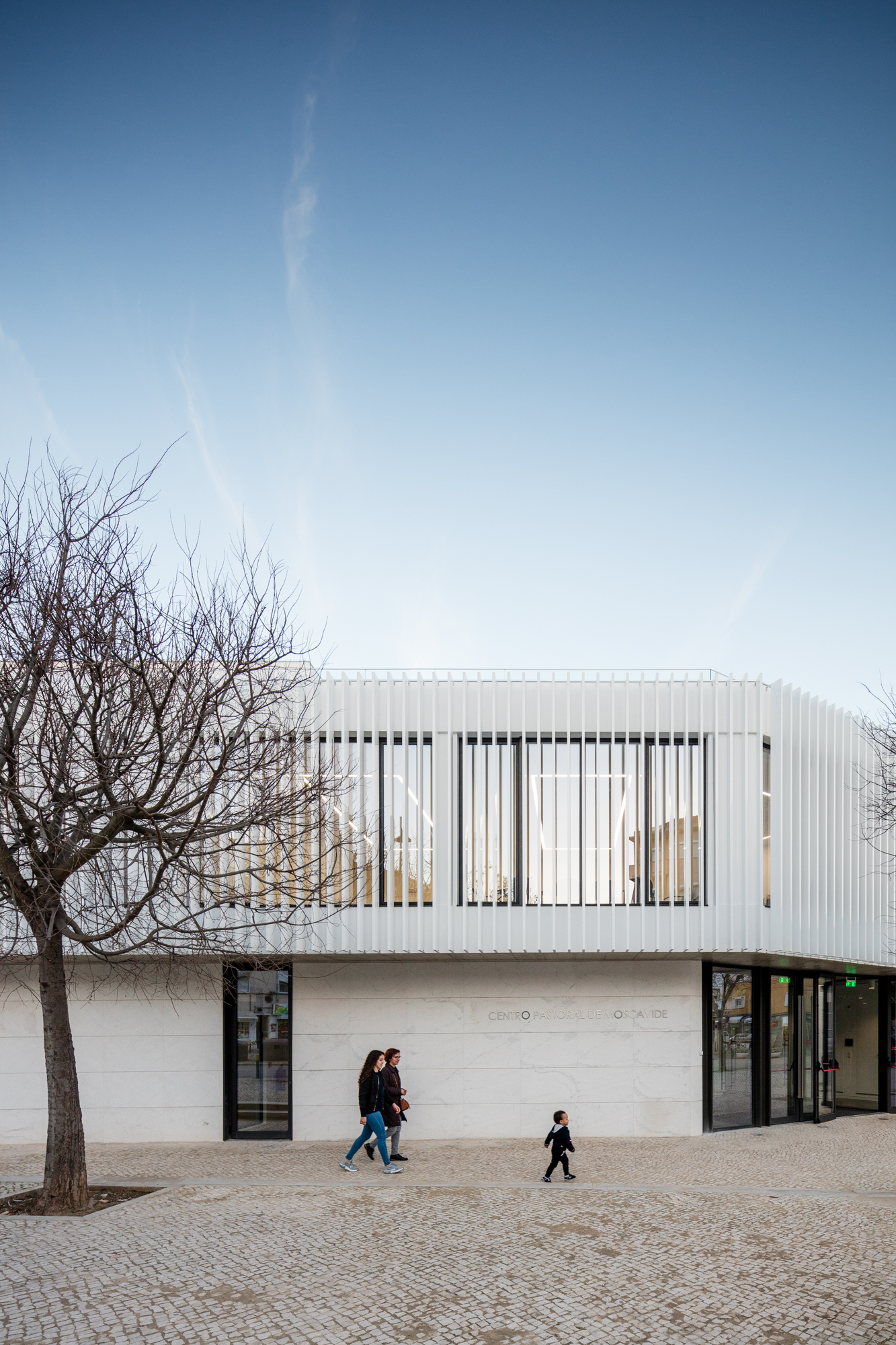 田园牧歌,莫什卡维迪的宗教中心,葡萄牙 / Plano Humano Arquitectos-126