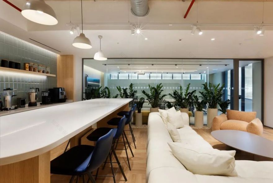 Midas办公室温润光影织就的友好型设计丨土耳其伊斯坦布尔丨İkibiniki-34