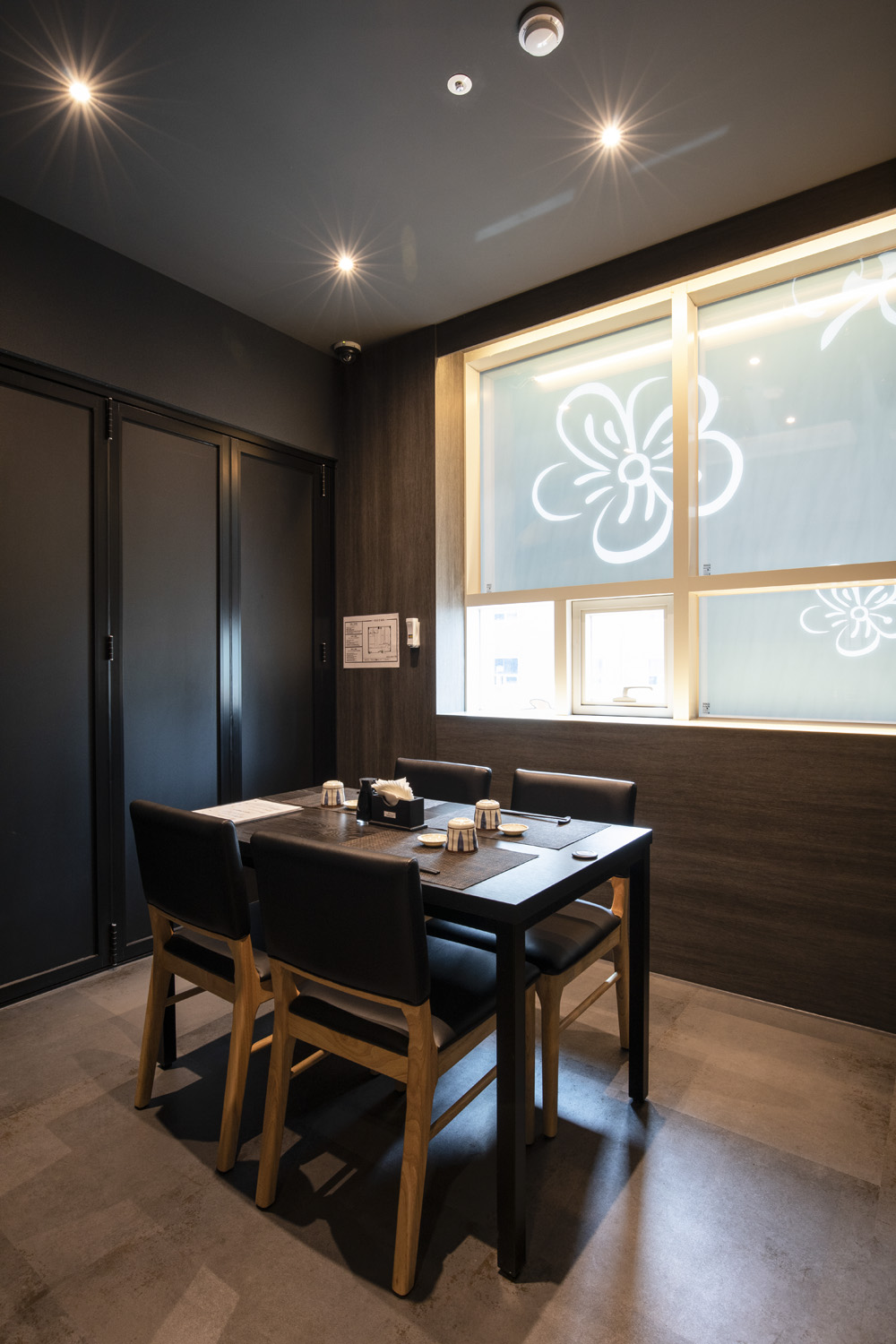 现代高级餐厅设计展示-17