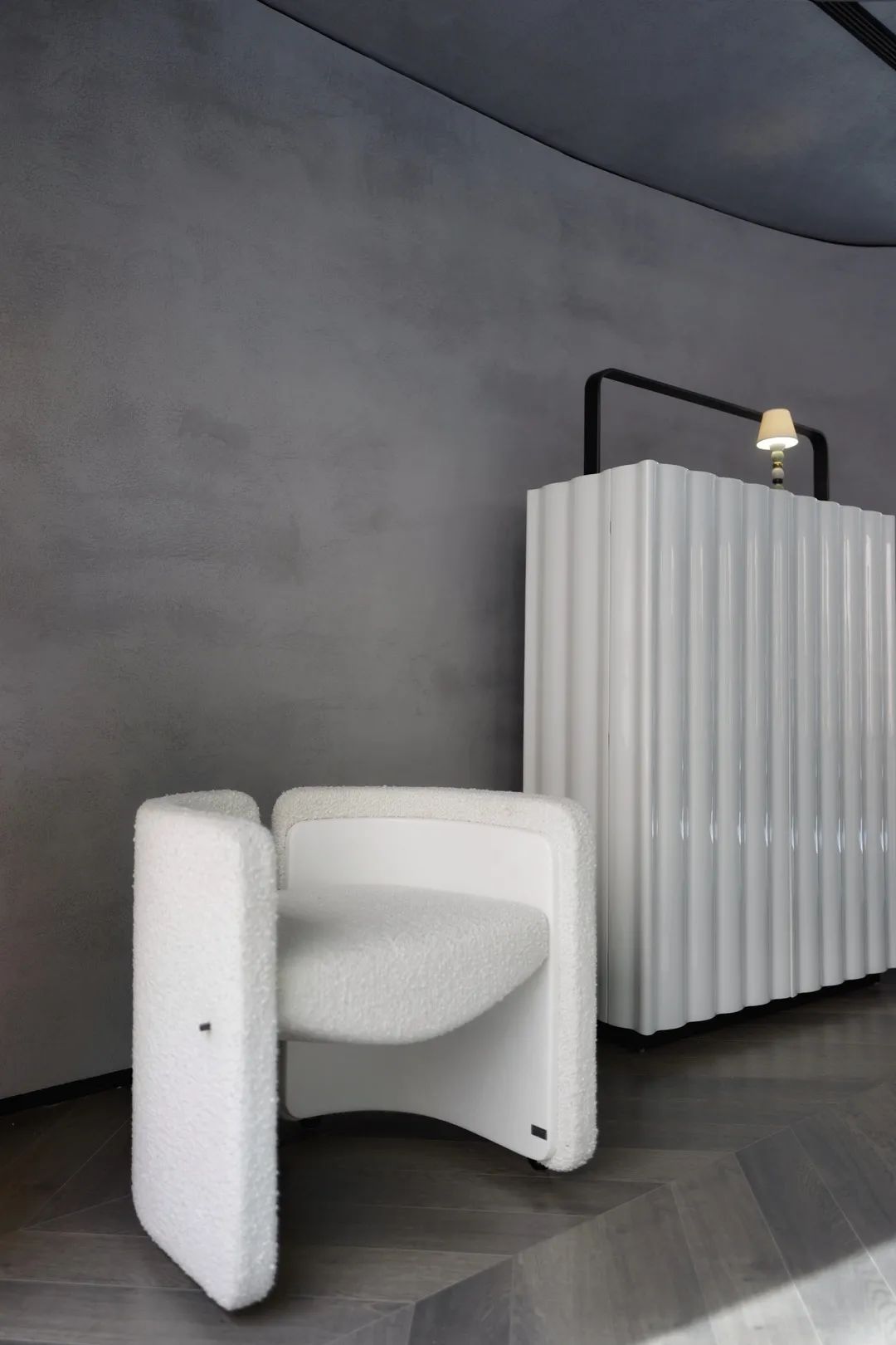 孟也打造“外 WHYGARDEN”家居品牌,呈现极光主题空间-45