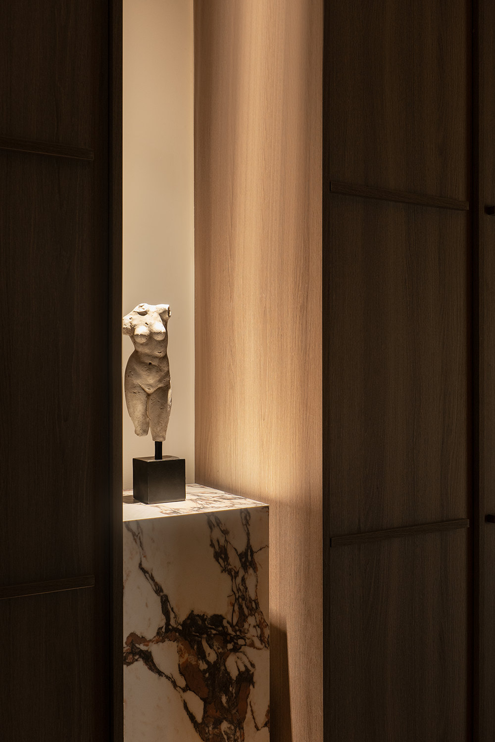 基因共鸣设计:闹中取静,质感之家-24