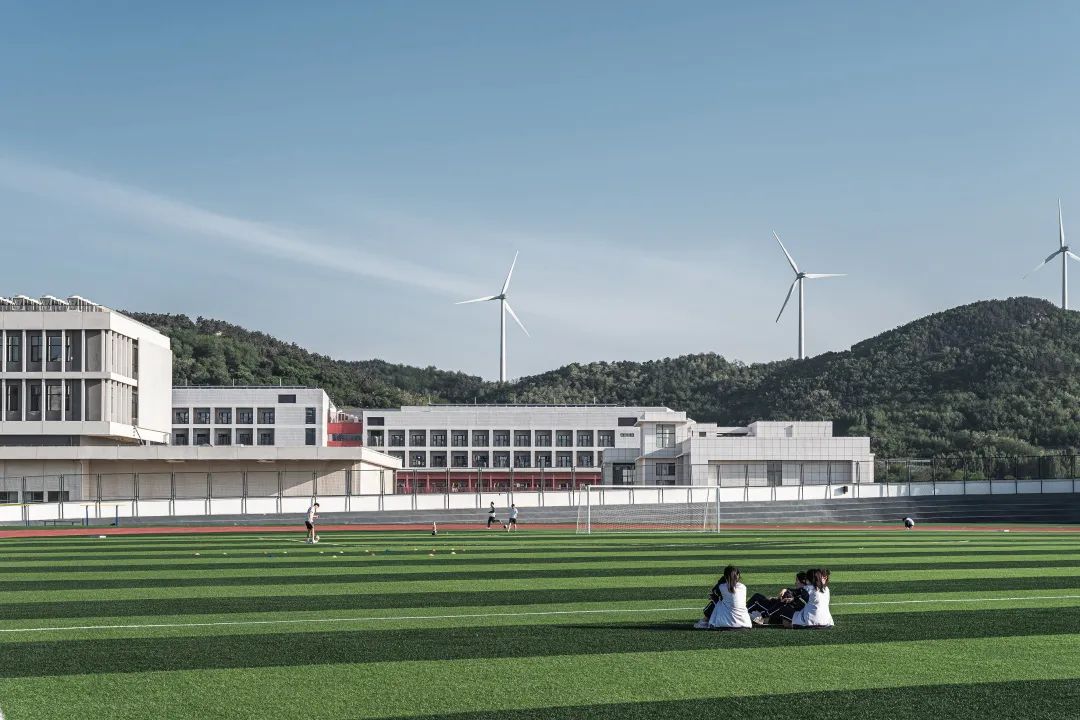 青岛西海岸新区中德应用技术学校丨中国青岛丨腾远设计-73