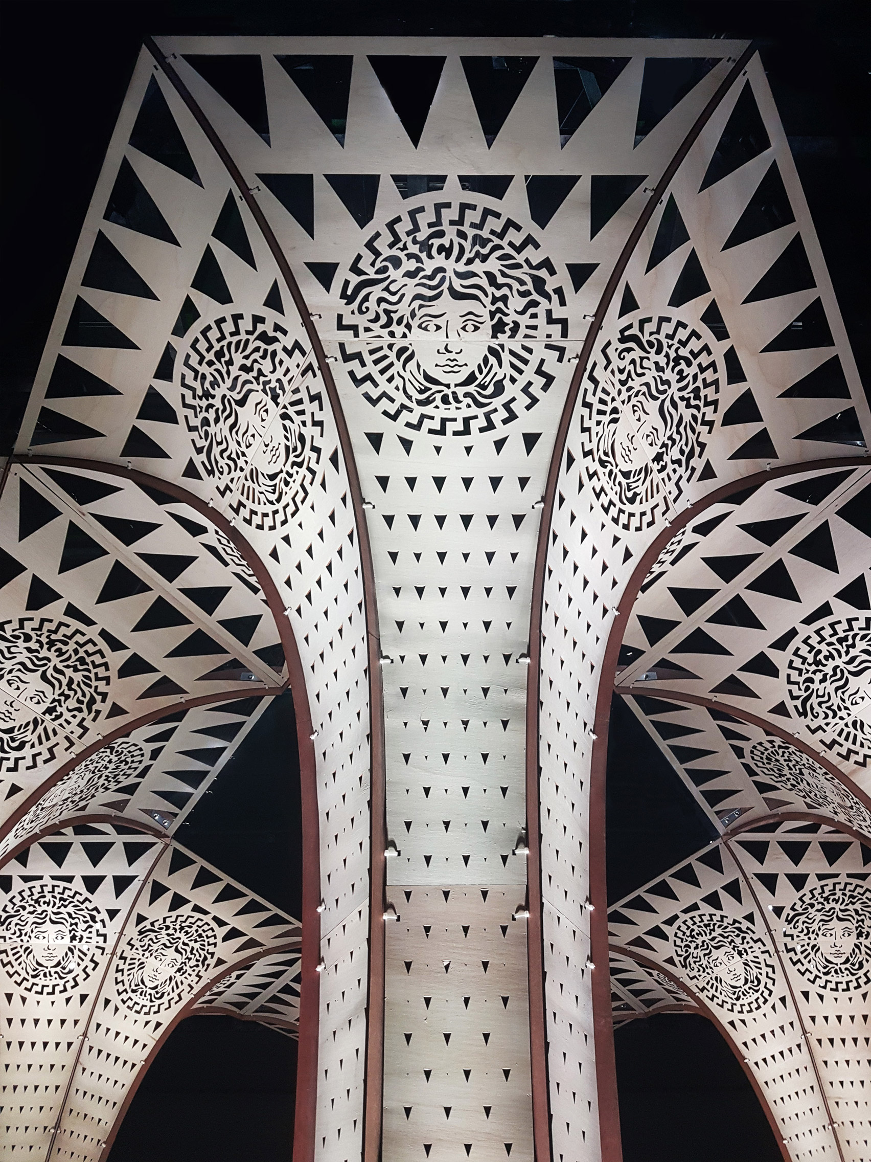 Hyelmo erects plywood columns for Versace's autumn winter show-9