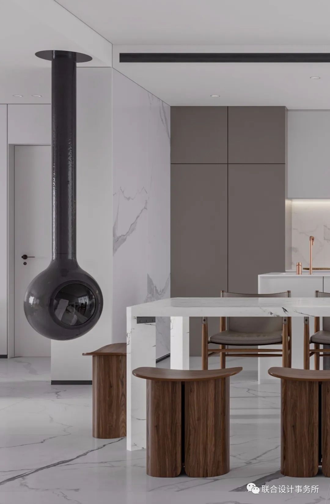 黑白灰的极简艺术空间-8