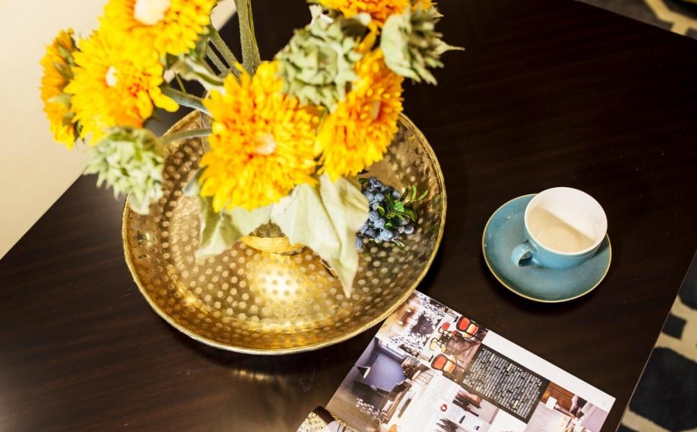 现代轻奢暖黄家居,温馨舒适的空间艺术-10