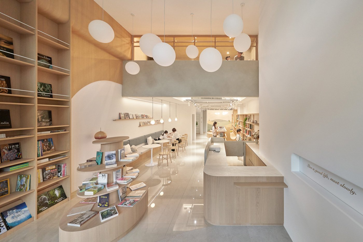 Jamie 專欄 #116｜從閱讀角落到城市文化的靈魂所在：書店場域的型態演變與觀察 — Hey!Cheese-4