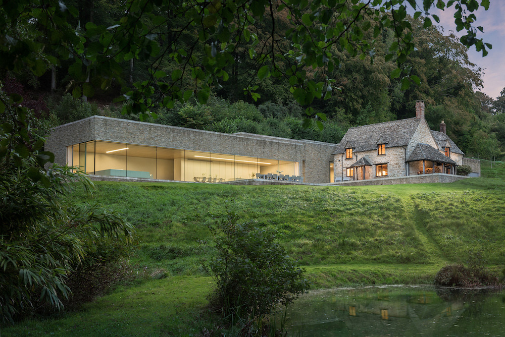 科茨沃尔德现代别墅 | 传统与时尚的完美结合-0