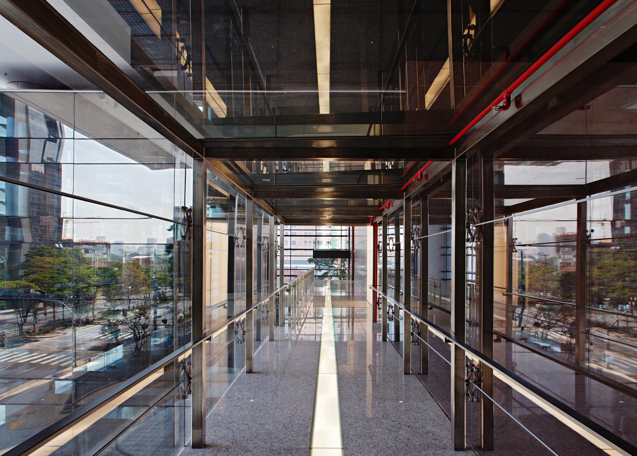 巴西 Eco Berrini 商业建筑-11