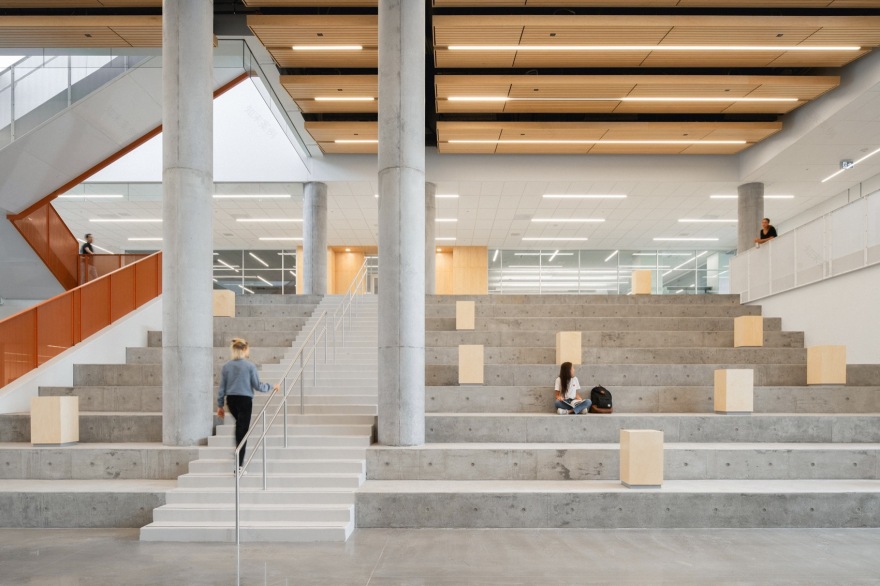 蒙特利尔两所新高中设计丨加拿大魁北克-43