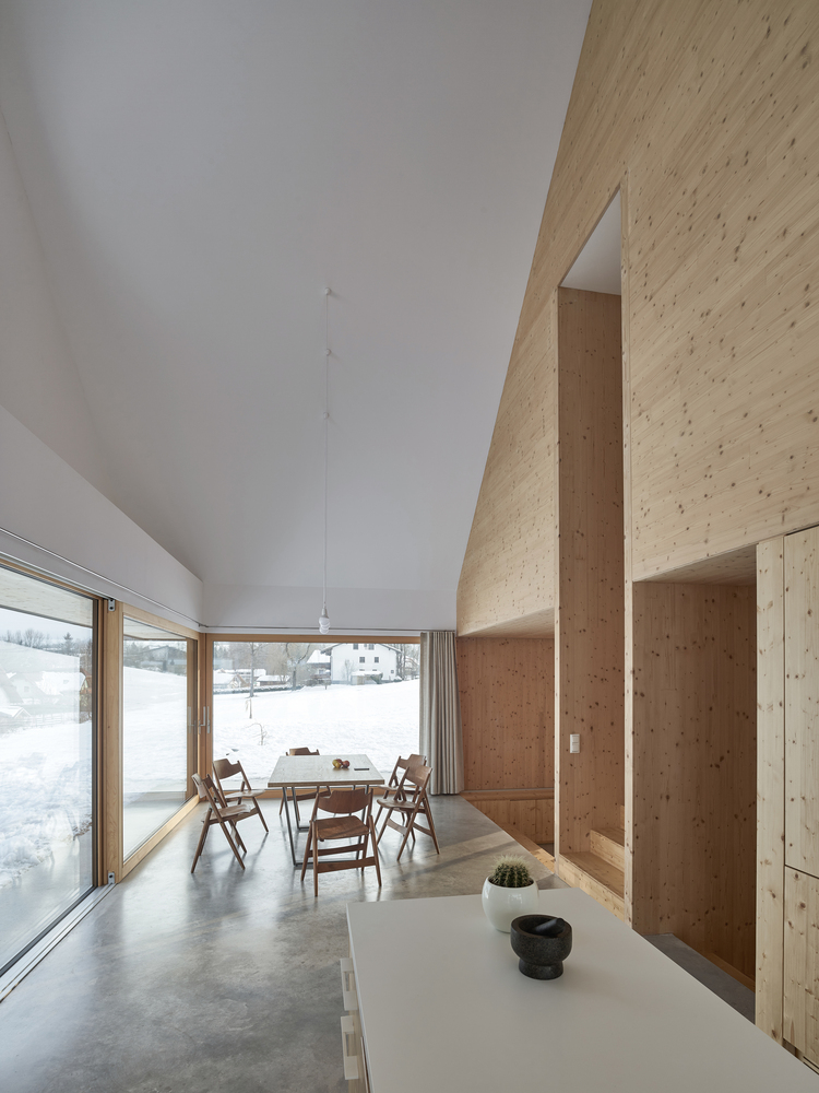奥地利山墙屋 | 木、混凝土与玻璃的宁静和谐空间-48