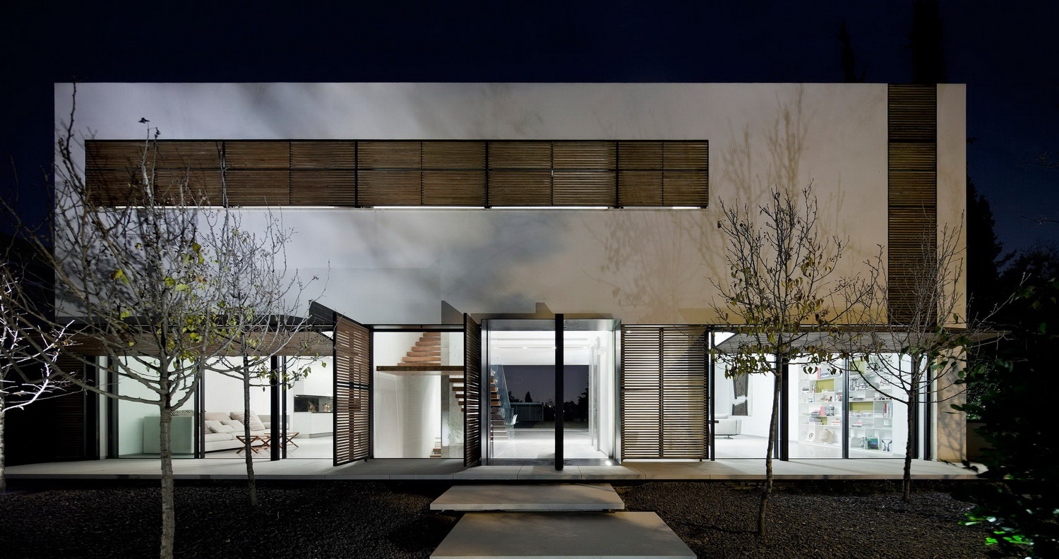 以色列现代百叶窗式住宅，自然光线与户外泳池完美融合-27