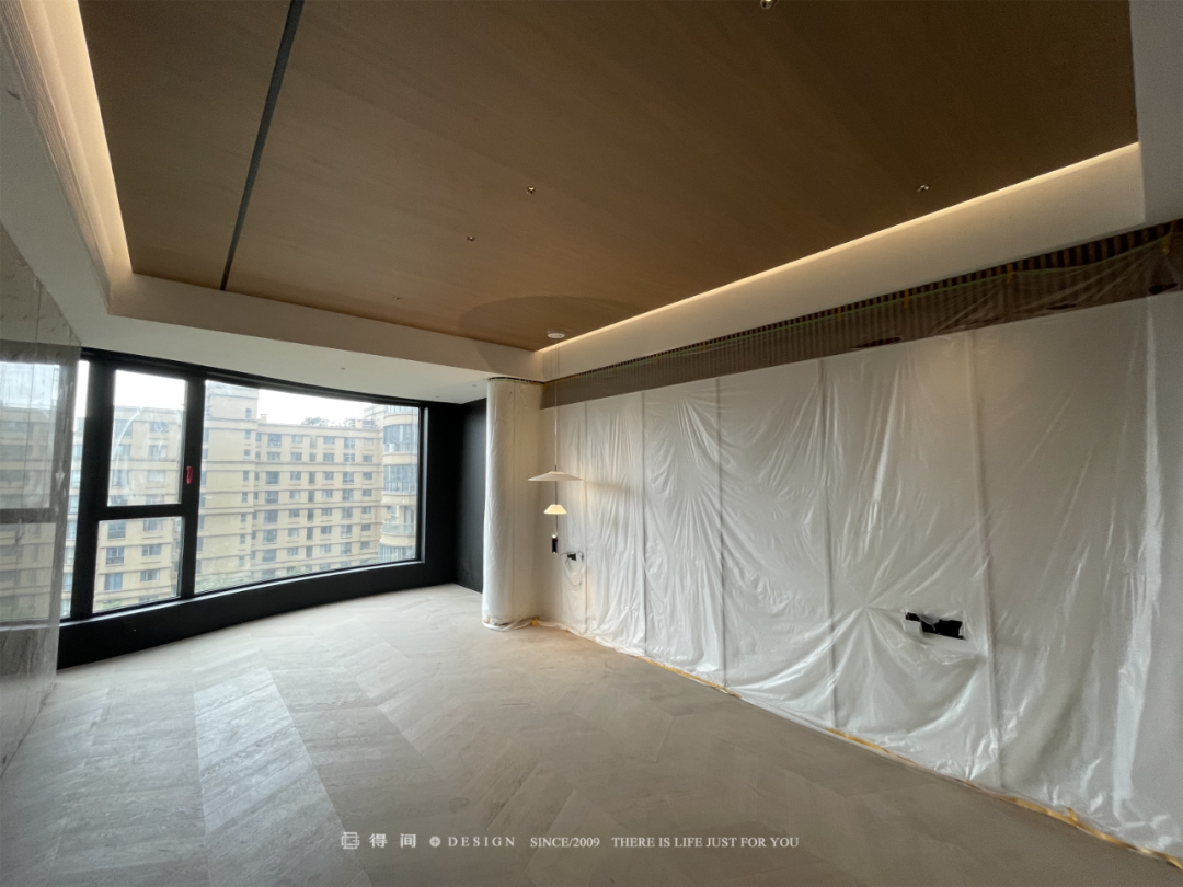 实景首发丨双餐厅、地台儿童房...用治愈系原木住宅给春日来信-232